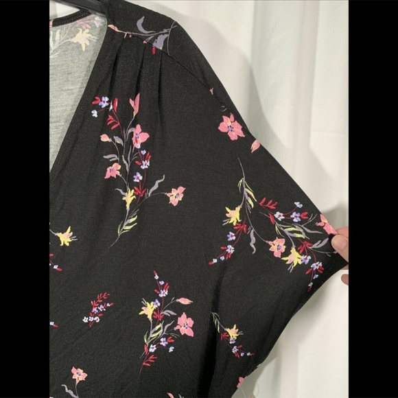 NWT 14th & Union Shirred Wrap‎ T-Shirt in Black/ Dream Day Blossom [SZ 2X ] - Picture 6 of 10